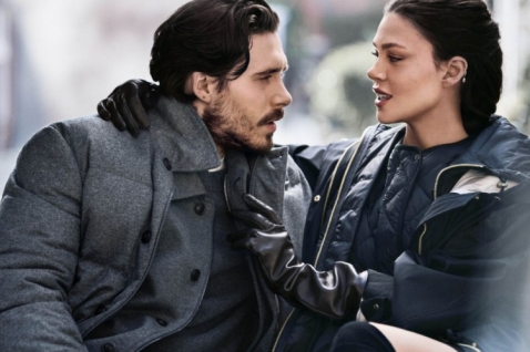 moncler-pre-fall-2025-ljubavna-prica-sa-londonskim-pecatom (1).jpg