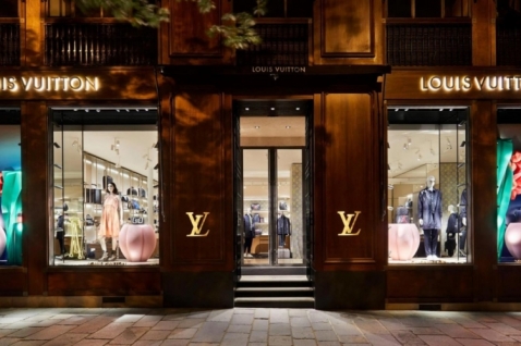 da-li-je-ovo-najbaksuzniji-louis-vuitton-butik-na-svetu (1).jpg
