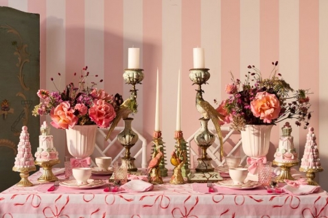 casa-by-jj-stolnjaci-i-dekoracija-stola-boje-maksimalizam-enterijer-2026-tableware-luksuz (1).jpg